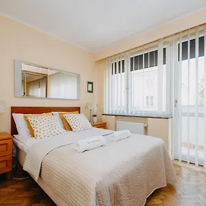 Shortstaypoland Warecka Апартаменты